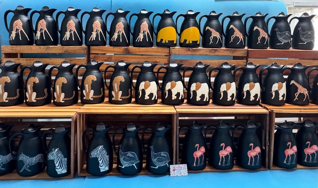 Maasai Wildlife Keepers – 'Enkátá Oltau' (Gathering Ground) – Hand-Painted Thermos Ritual Ensemble.