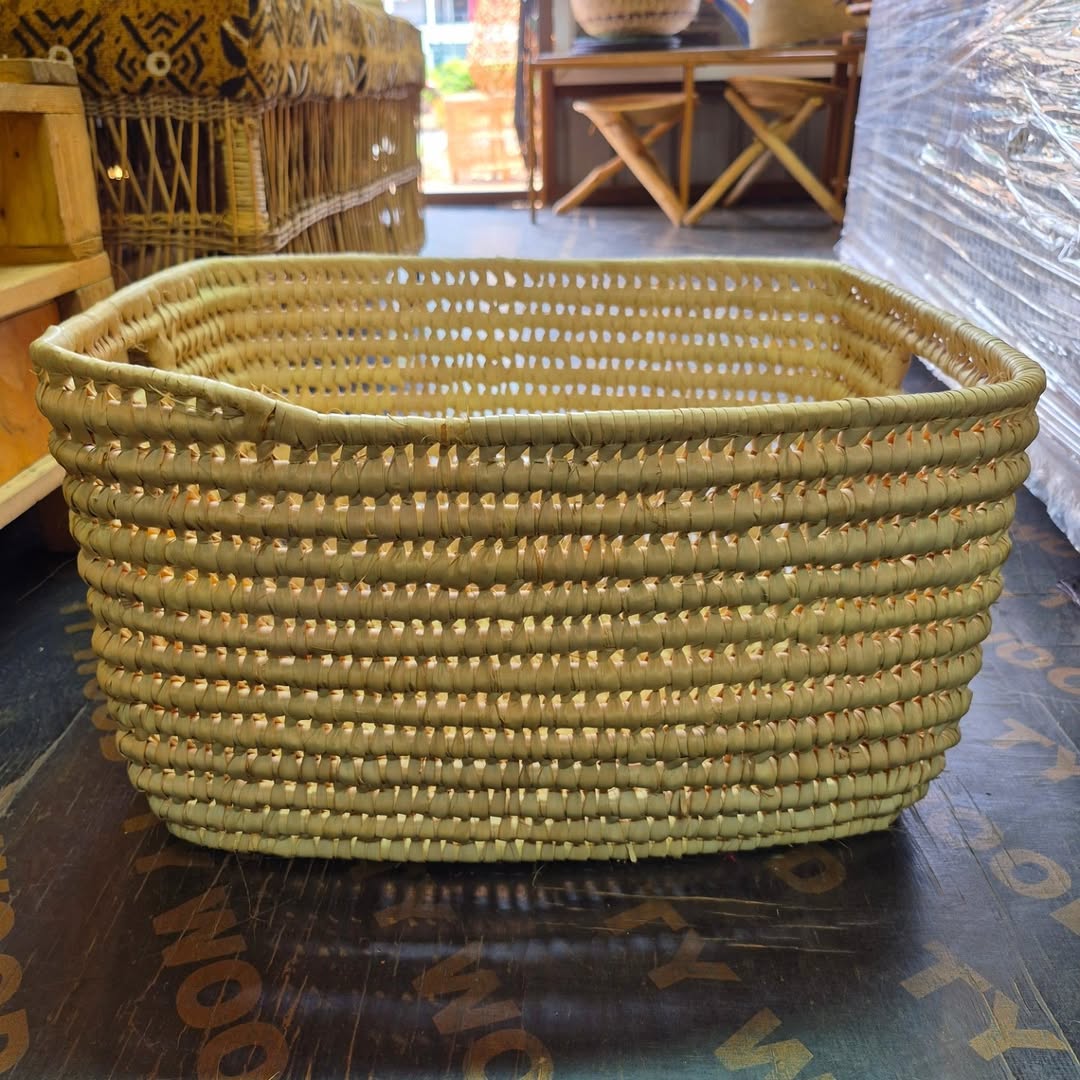 Rectangular Woven Basket with Carry Handles - Circle of Containment & Craft – Enkito e Naramat (Step of Stillness).