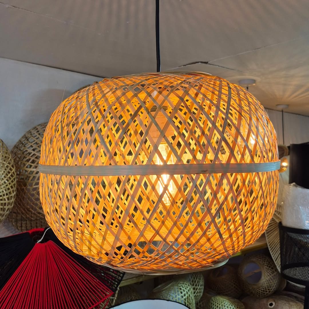 Spherical Crisscross Lampshade - Circle of Glow & Weave – Enkito e Enkai (Step of Illumination).