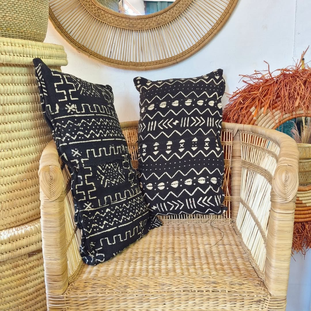 Wicker Chair with Tribal Pillows and Artisan Surround - Circle of Seat & Symbol – Enkito e Enkai (Step of Illumination).