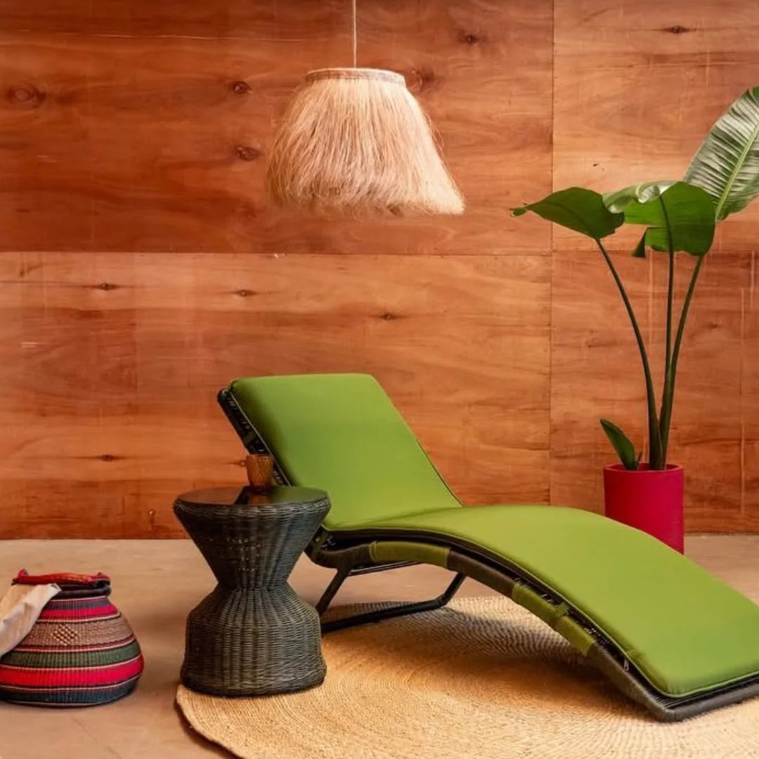 Tropical Recliner Ensemble with Woven Accents - Circle of Lounge & Light – Enkito e Naramat (Step of Stillness).