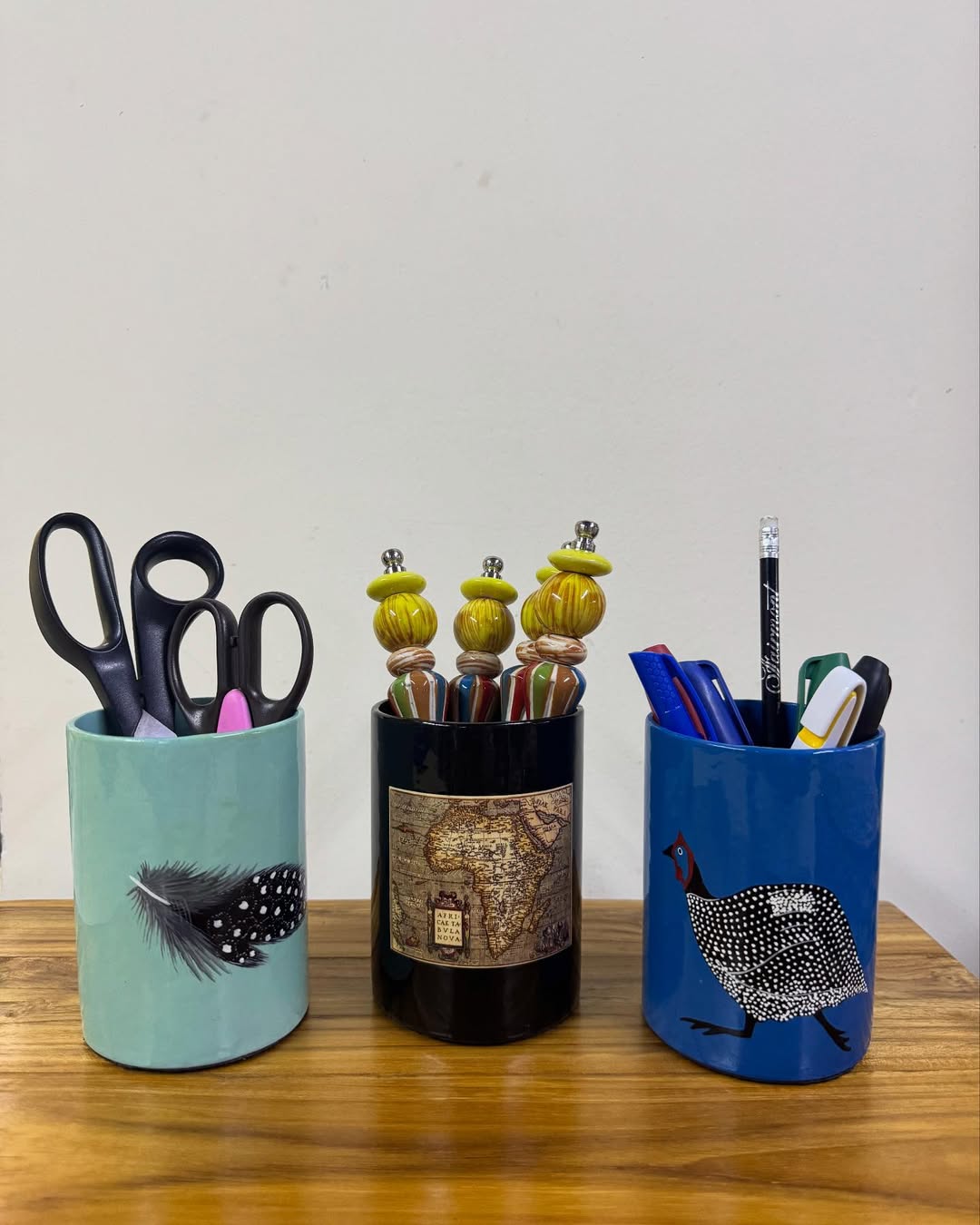 Maasai Desk Echo – 'Enkátá Emut' (Adornment & Echo) – Stationery Vessel Ritual Ensemble.