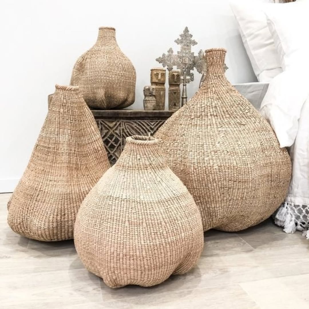 Artisan Rest Ensemble – Spirit Vessels & Ancestral Chest – Enkito e Oltau (Step of Gathering).