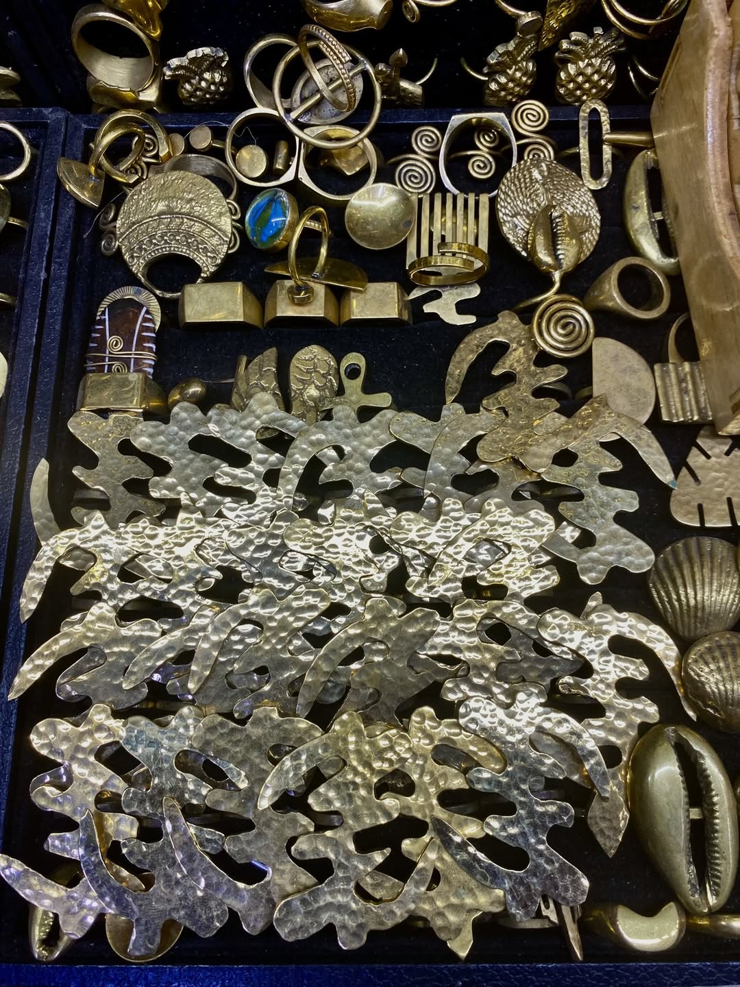 Adinkra Symbol Jewelry Set – ‘Eban’ (Sanctuary) Collection.