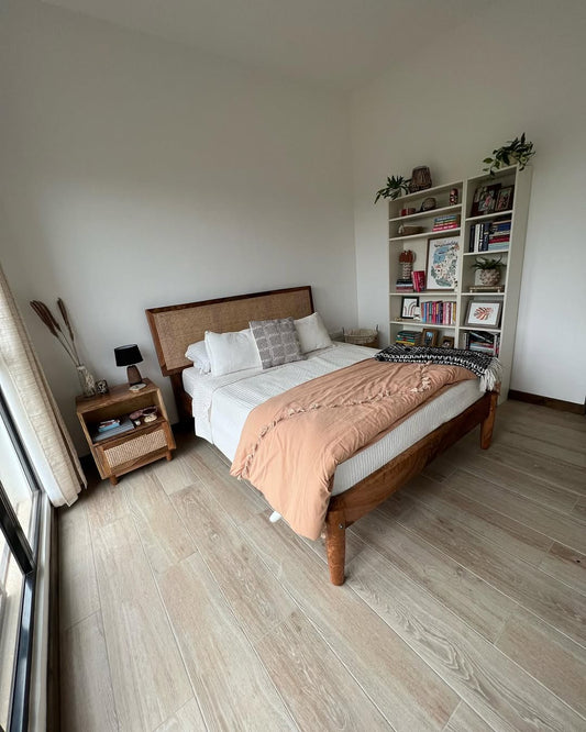 Artisan Bedroom Ensemble – Woven Headboard and Earth-Toned Harmony – Enkito e Naramat (Step of Grace).