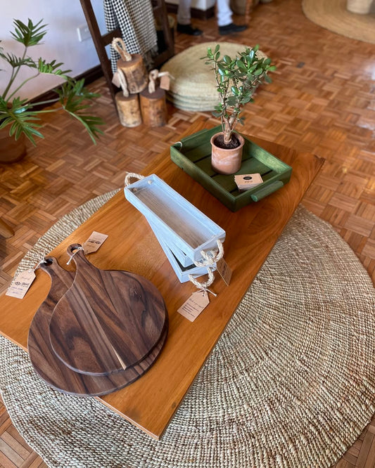 Maasai Tabletop Ensemble – 'Enkítá Olkírr' (Sacred Surface) – Artisan Prep & Display Set.