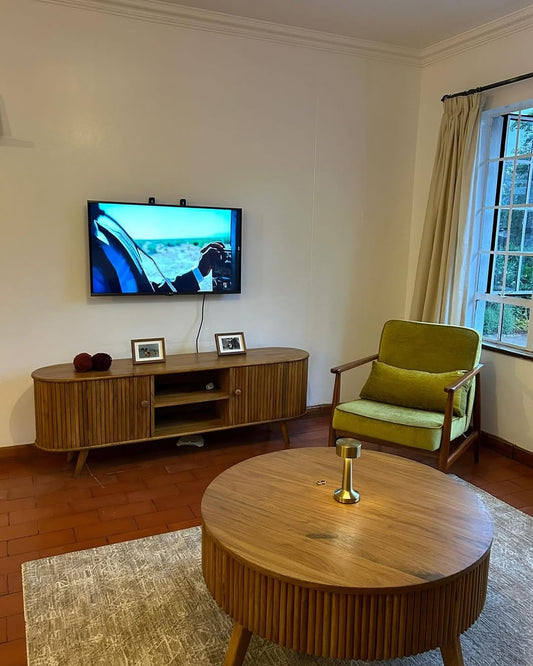 Maasai Lounge Ensemble – 'Enkítá Nabórói' (Homecoming) – Console, Coffee Table & Ritual Seating.