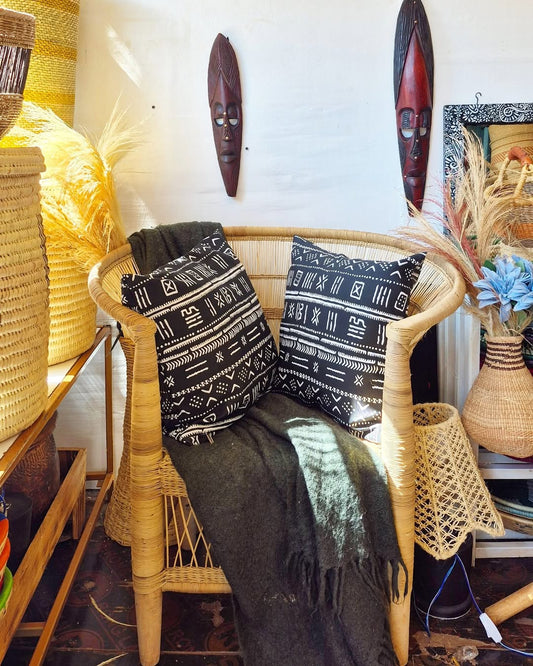 Wicker Chair Ensemble with Tribal Accents - Circle of Comfort & Culture – Enkito e Naramat (Step of Stillness).