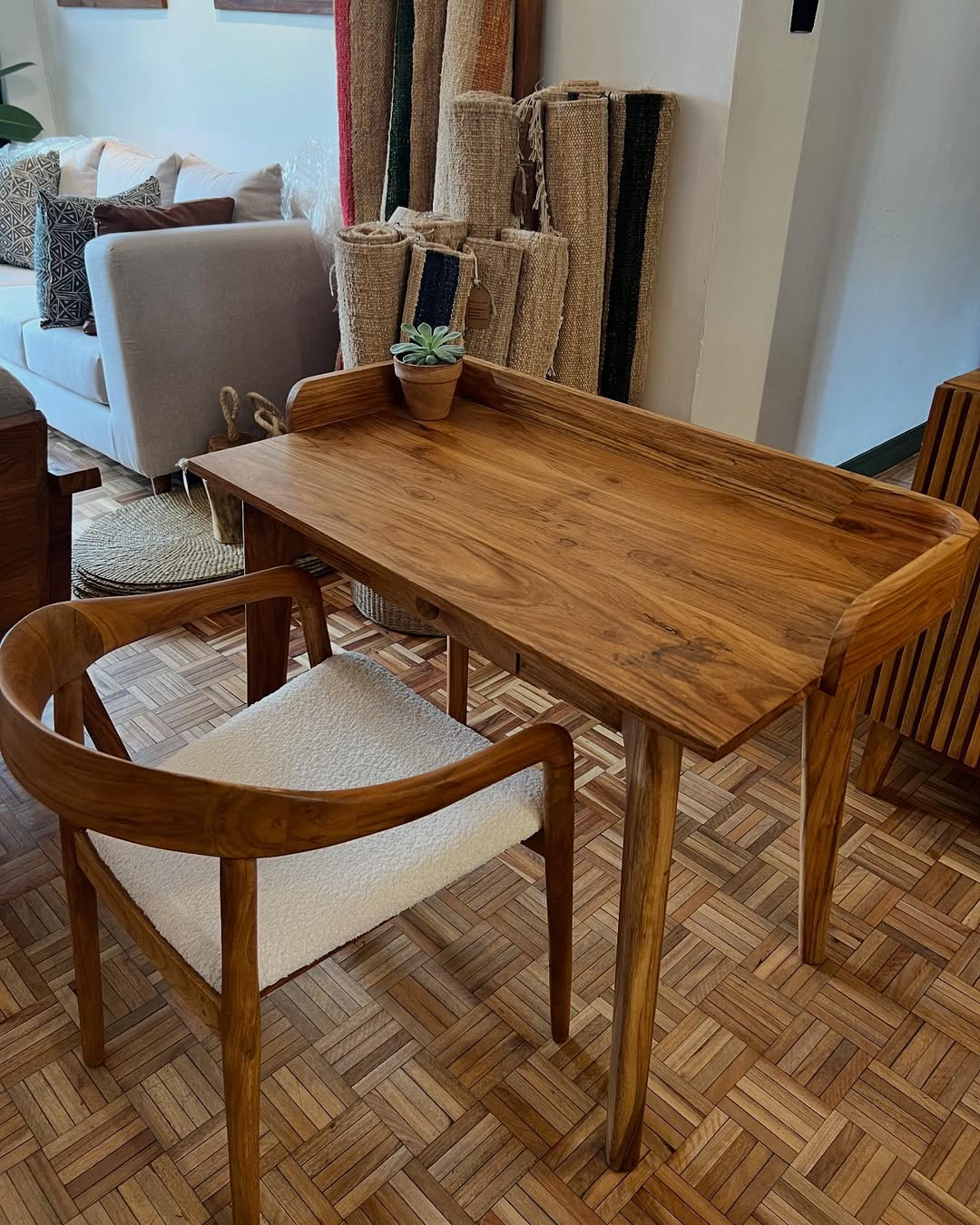 Maasai Writing Console – 'Enkátá Olng’ej' (Echo Form) – Desk, Chair & Ritual Plant Ensemble.