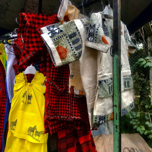 Traditional Kenyan Attire – Bold, Cultural, Everyday Wear.