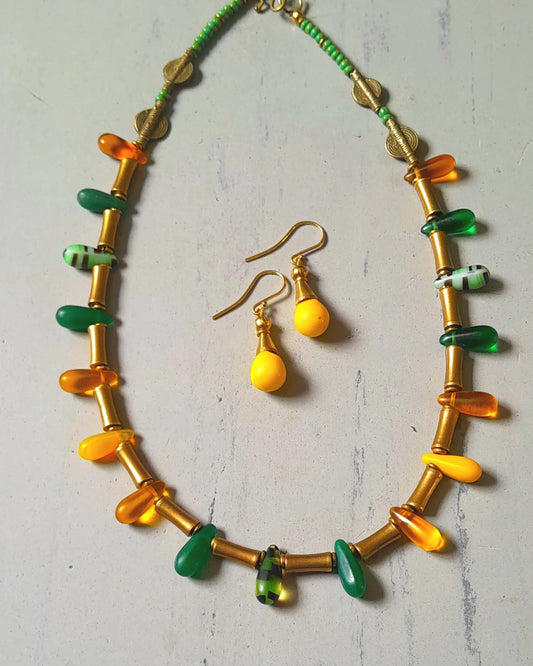 Leaf & Teardrop Bead Ritual Ensemble - Maasai Bloom of Echo – 'Enkátá Emut' (Adornment & Echo).