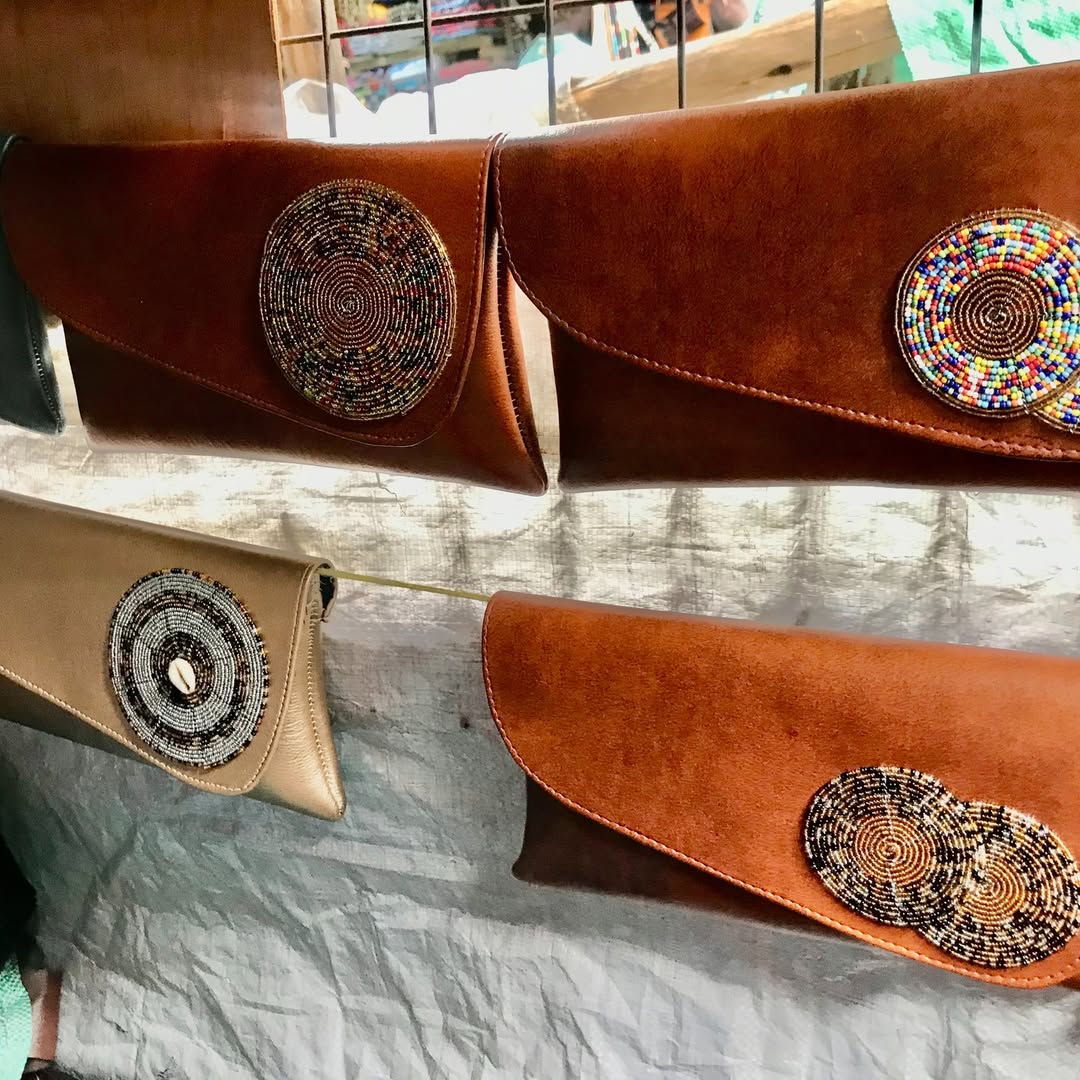 Beaded Disc Envelope Clutch Bag – Enkomono Epejo (The Treasured Gift)