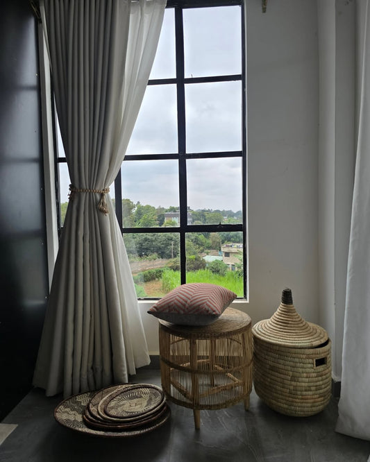 Artisan Window Nook – Spirit View & Woven Rest – Enkito e Ang’ (Step of Light).