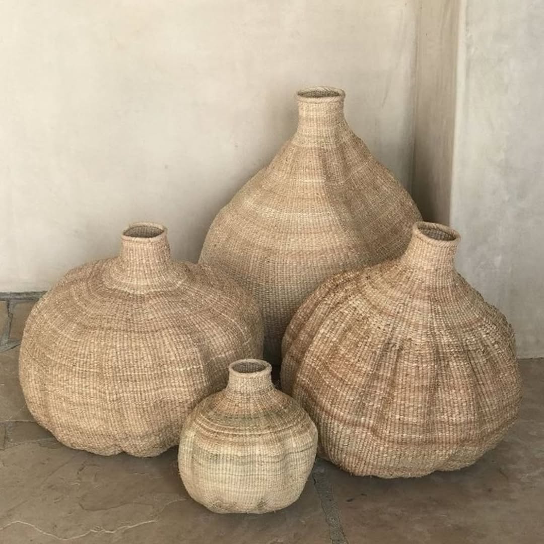 Artisan Spirit Vessels – Narrow Neck & Ancestral Curve – Enkito e Oltau (Step of Gathering).