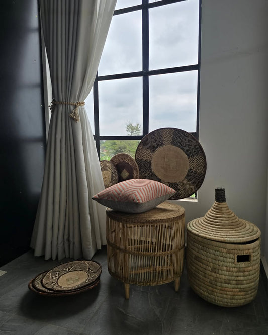 Artisan Corner Ensemble – Lidded Vessel & Patterned Spirit – Enkito e Ang’ (Step of Light).