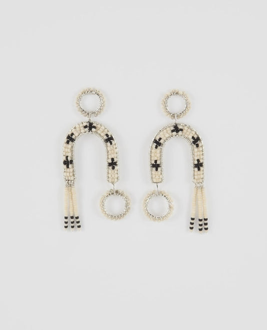 Crescent Arch Drop Earrings in Ivory & Onyx - Gate of Balance & Rarity – Enkito e Olainoni (Step of Light).