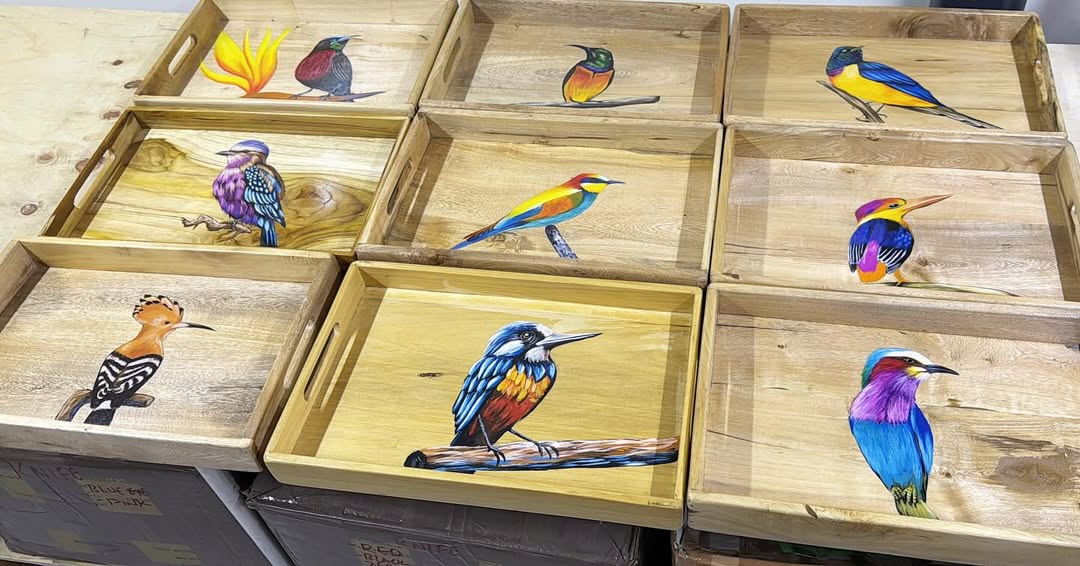 Maasai Winged Whisper – 'Enkátá Emut' (Adornment & Echo) – Bird Tray Ritual Ensemble.