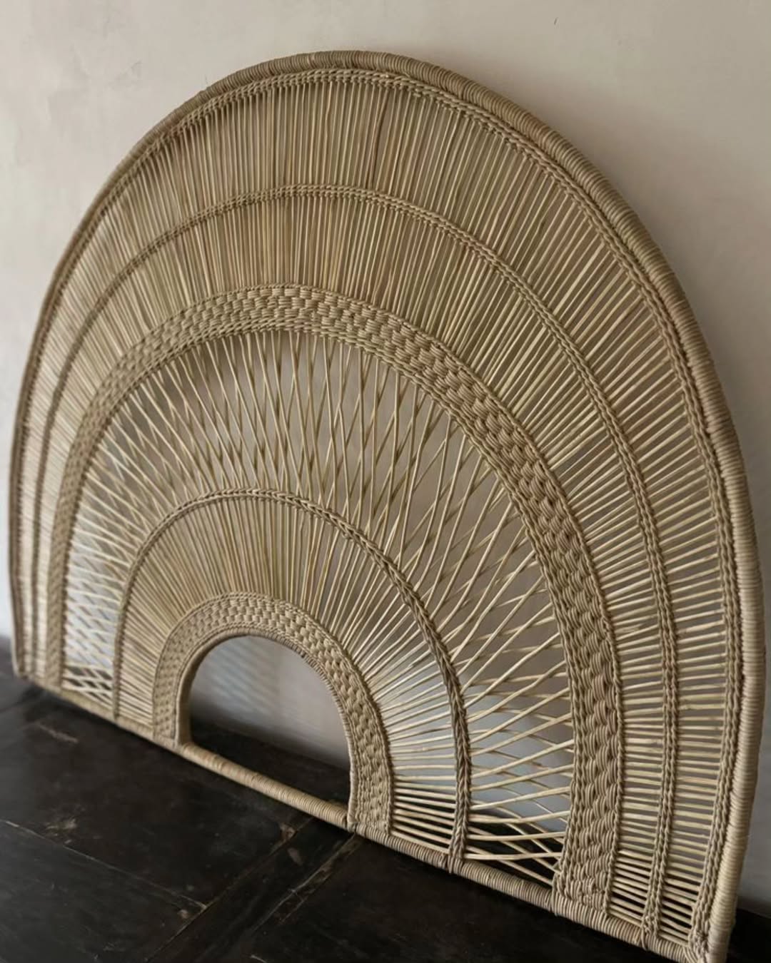 Artisan Horizon Arc – Concentric Weave & Radiant Spirit – Enkito e Ang’ (Step of Light).