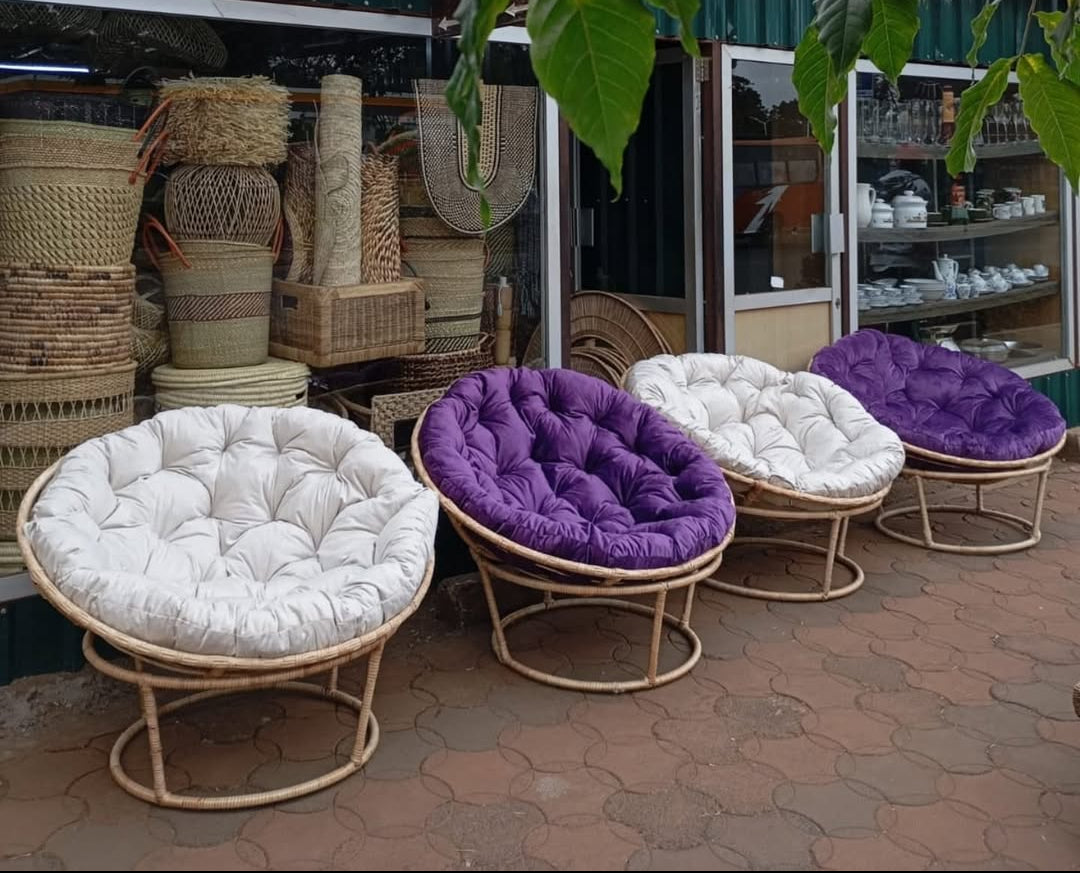 Cushioned Wicker Chairs & Artisan Threshold - Circle of Comfort & Craft – Enkito e Oltau (Step of Gathering).