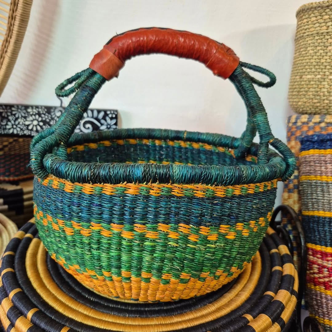 Multicolor Woven Basket with Red Leather Handle - Circle of Motion & Hue – Enkito e Emayian (Step of Celebration).