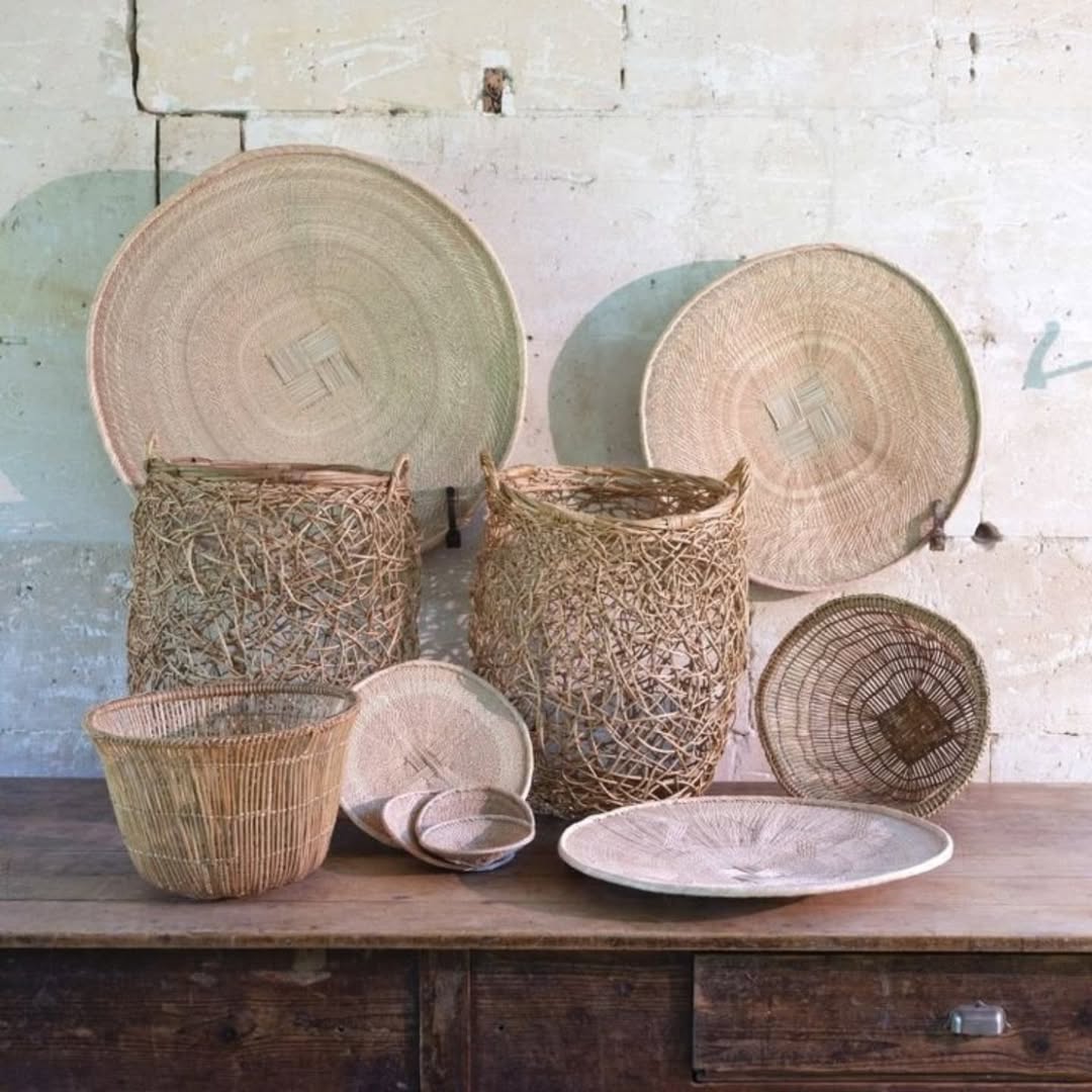 Rustic Basket & Tray Ensemble - Circle of Texture & Time – Enkito e Oltau (Step of Gathering).