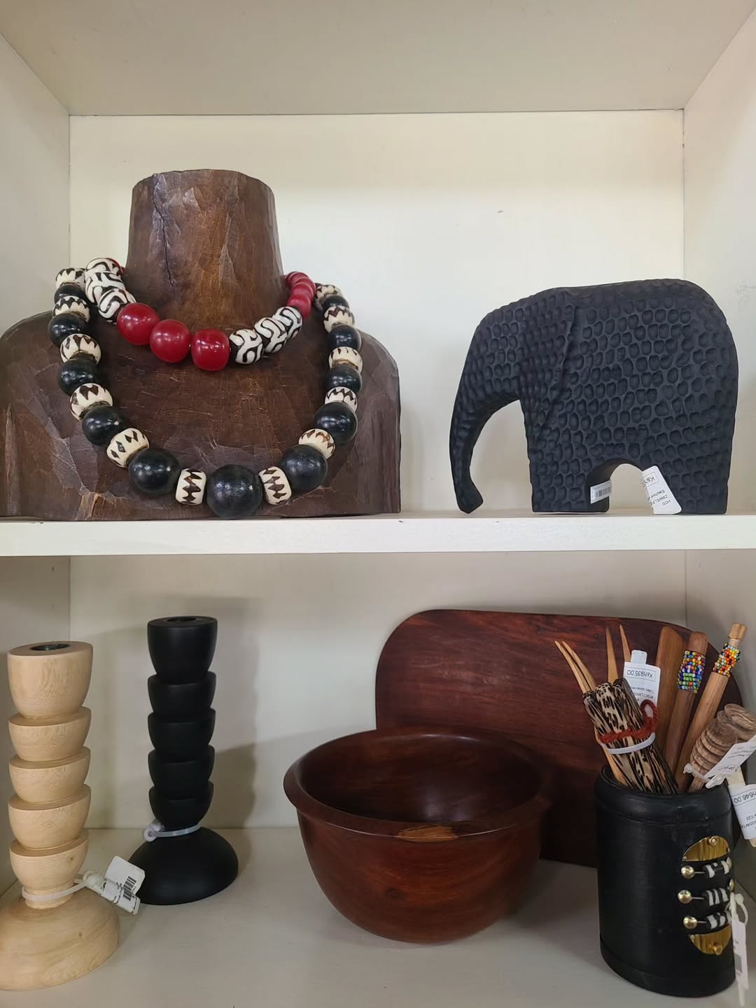 Maasai Vault of Sculpted Kinship – Enkátá Oltau Enkaji (Guardian & Home) – Ritual Shelf Ensemble